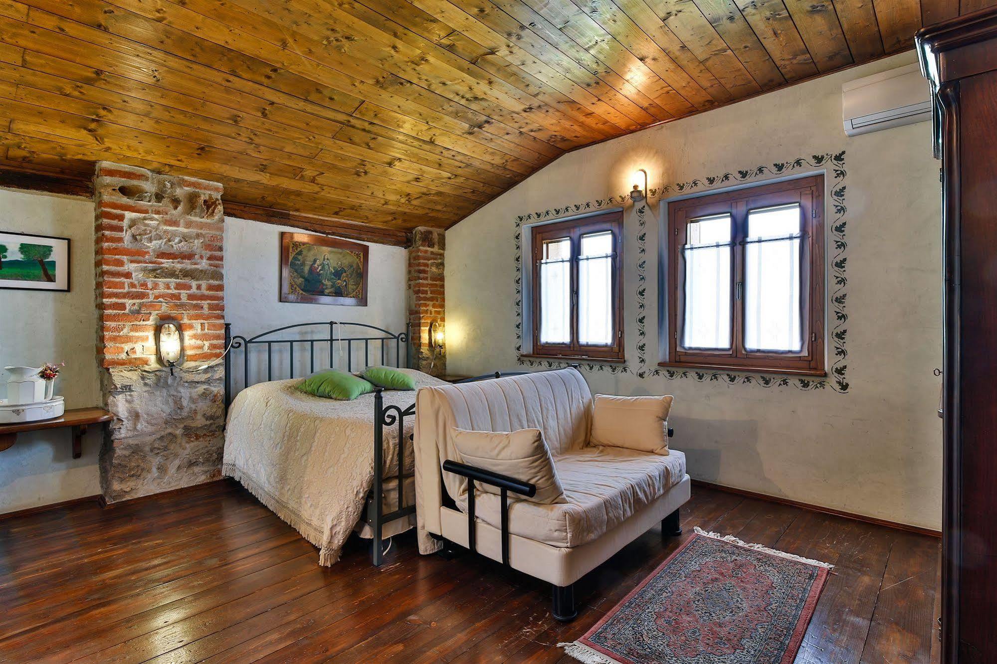 Agriturismo Borg Da Ocjs Medea المظهر الخارجي الصورة